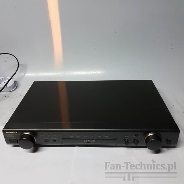 Przed Wzmacniacz Technics SU-C800U Mk2