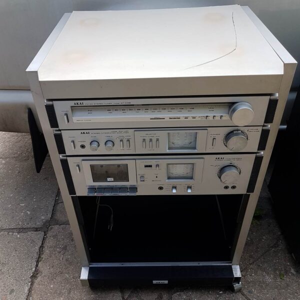 Zestaw stereo AKAI AM-U01, AT-K02, CS-M01A   + szafka